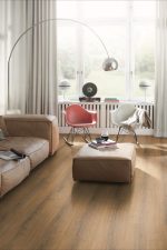 Ламинат Egger LARGE EPL184 Дуб Шерман коньяк коричневый 8/32 4V уп. 2,5427м2